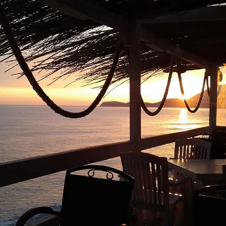 Al Mare Lejlighedshotel 3*