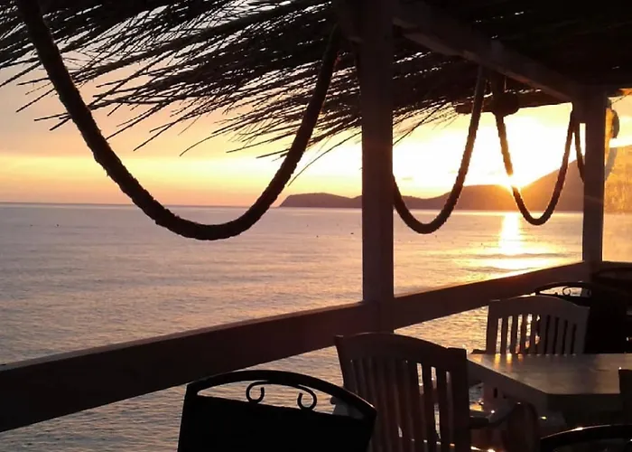 Al Mare Aparthotel 3*